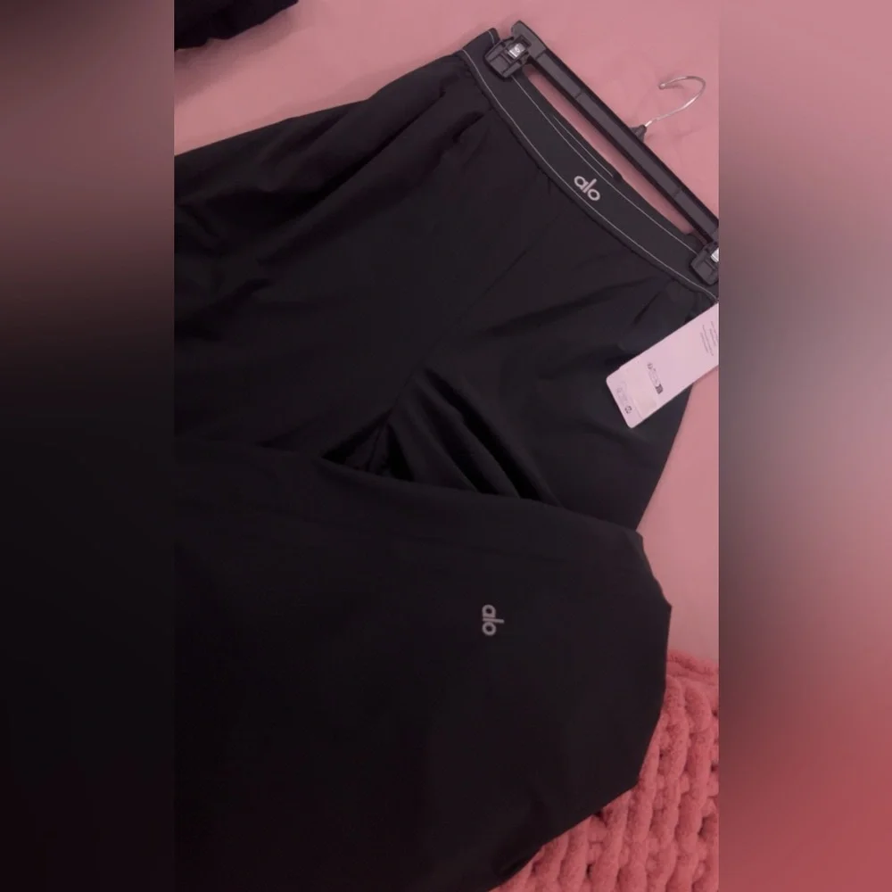 Alo Yoga Suit Up Trouser (regular) size large
